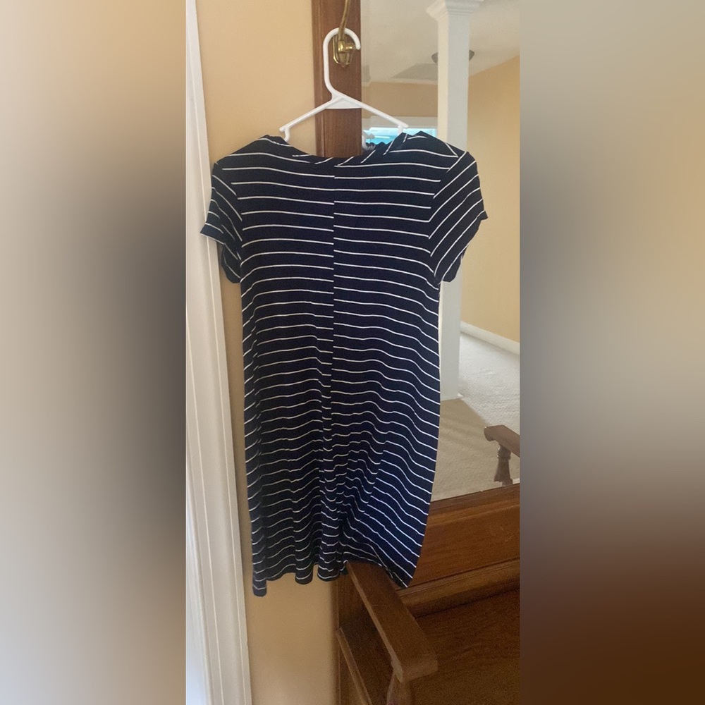 Women’s Dress - Picture 2 of 2